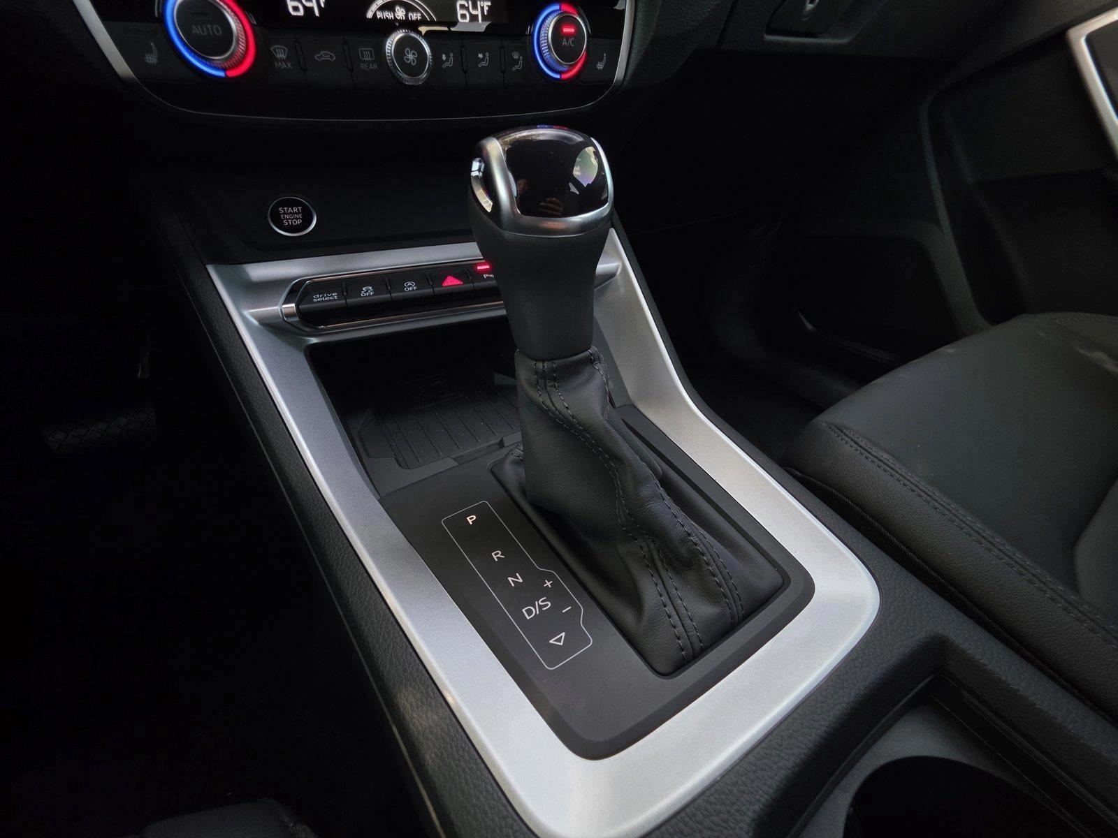 2025 Audi Q3 S Line Premium - Photo 24