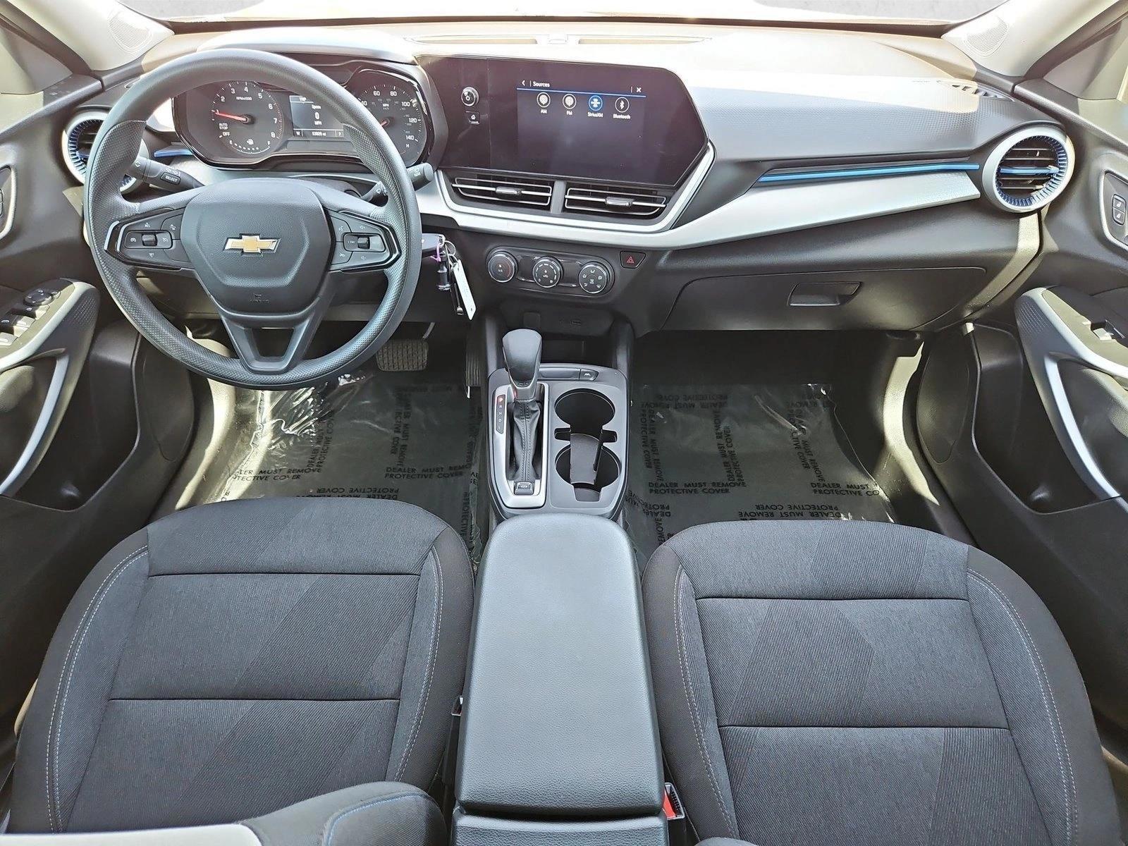 Thumbnail: 2024 Chevrolet Trax - 5