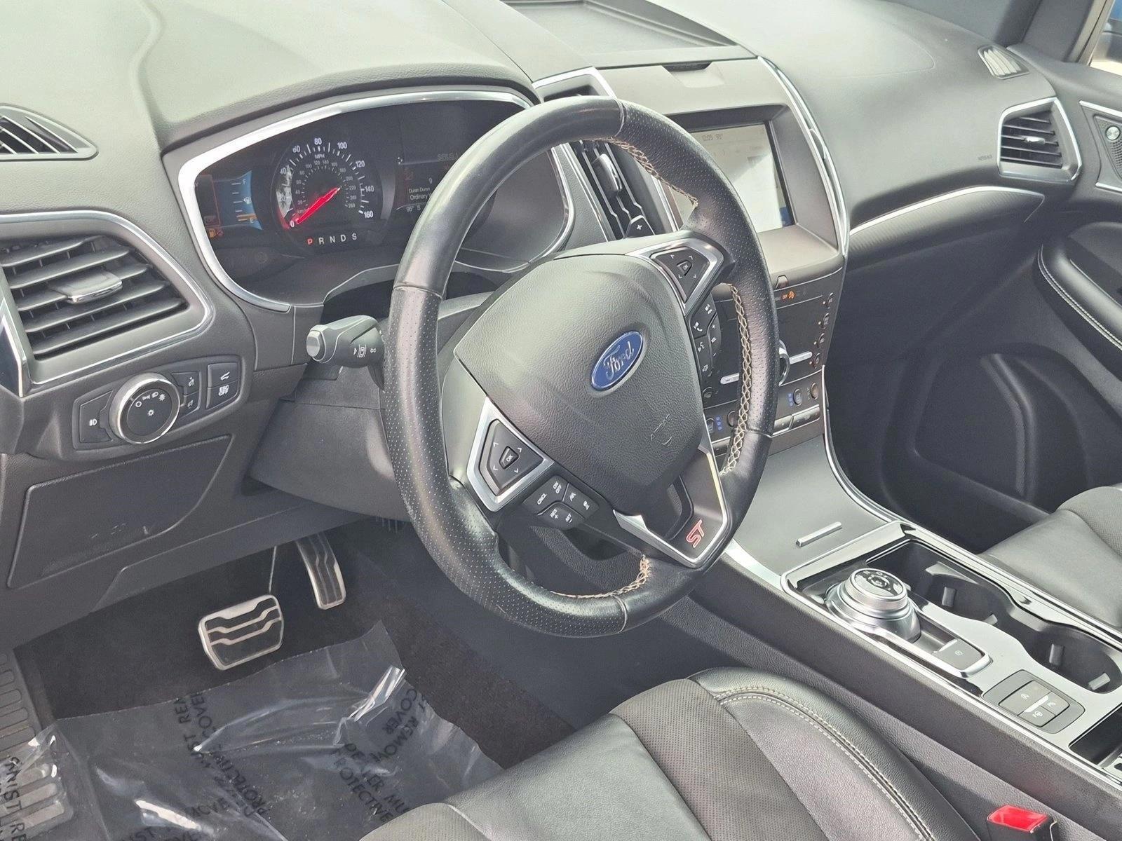 Thumbnail: 2020 Ford Edge - 3