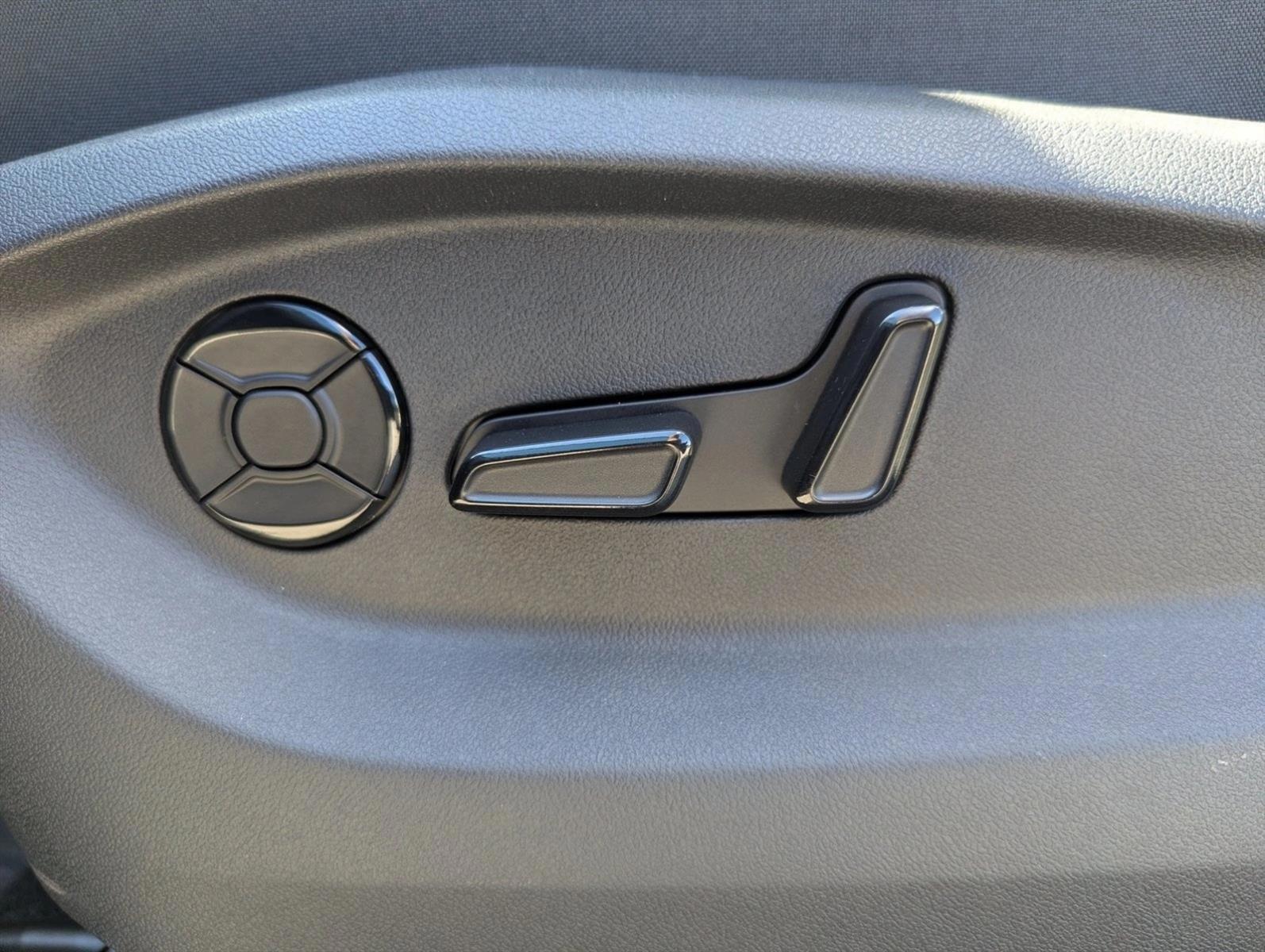 Thumbnail: 2026 Volkswagen Tiguan - 4