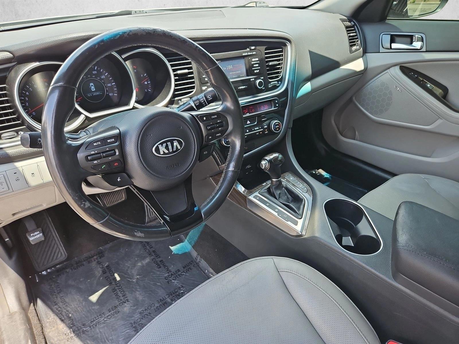 Thumbnail: 2015 Kia Optima - 4