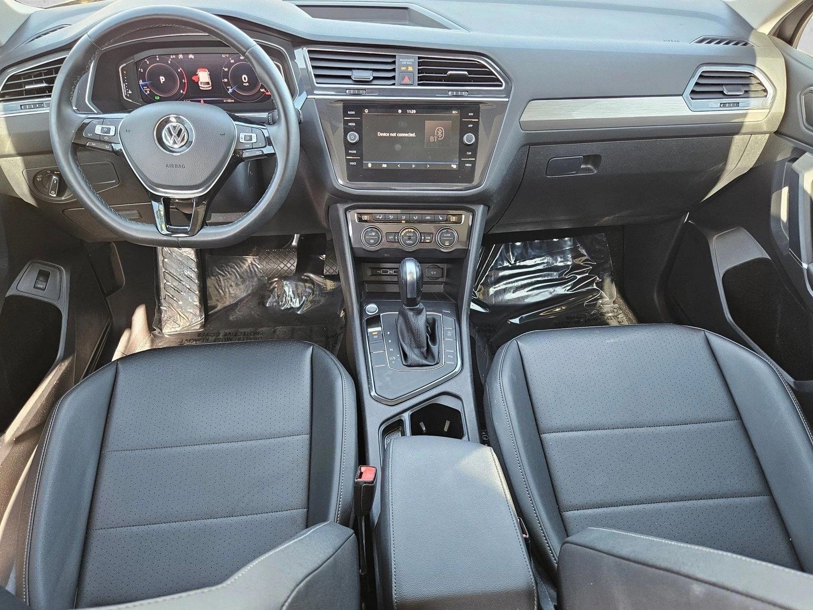 Thumbnail: 2020 Volkswagen Tiguan - 4
