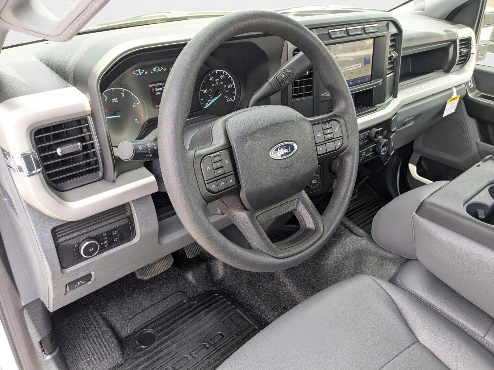 Thumbnail: 2024 Ford Econoline - 3