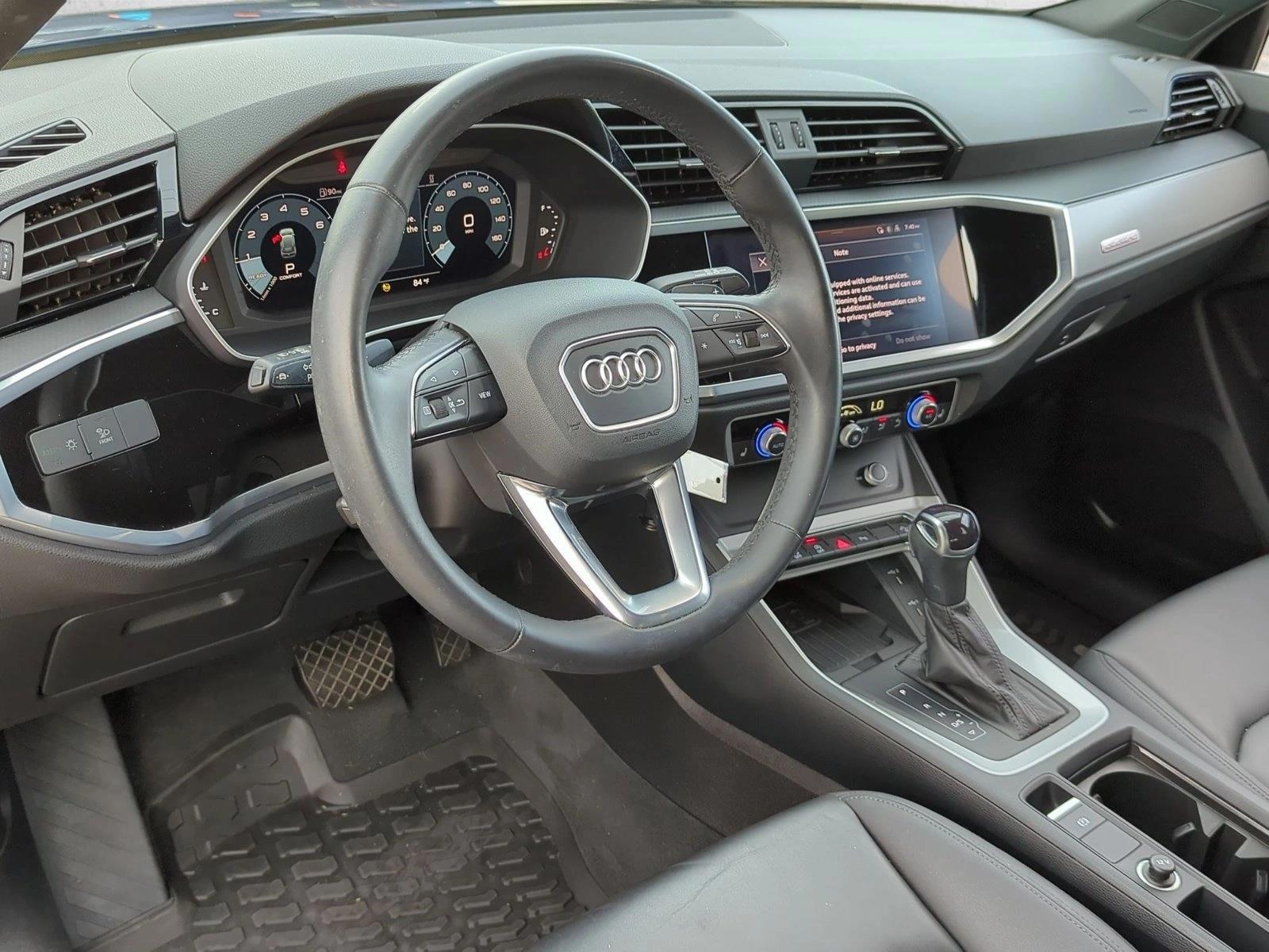 Thumbnail: 2022 Audi Q3 - 3
