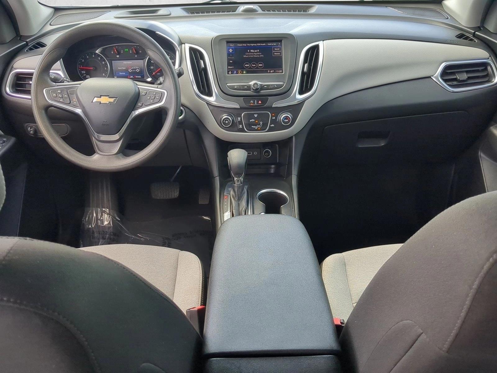 Thumbnail: 2022 Chevrolet Equinox - 4