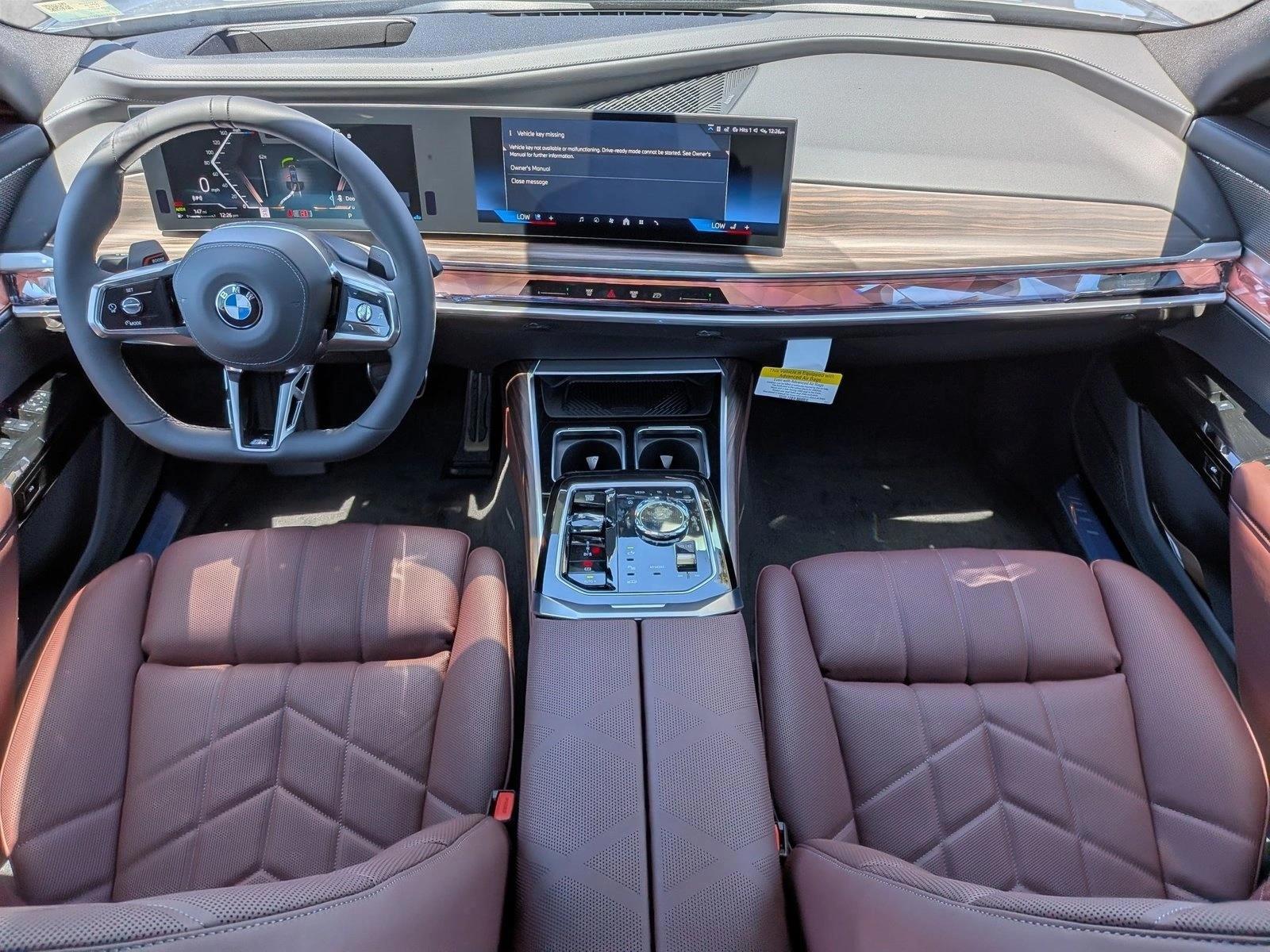 Thumbnail: 2026 BMW 7 Series - 3