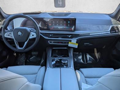 2026 BMW X7