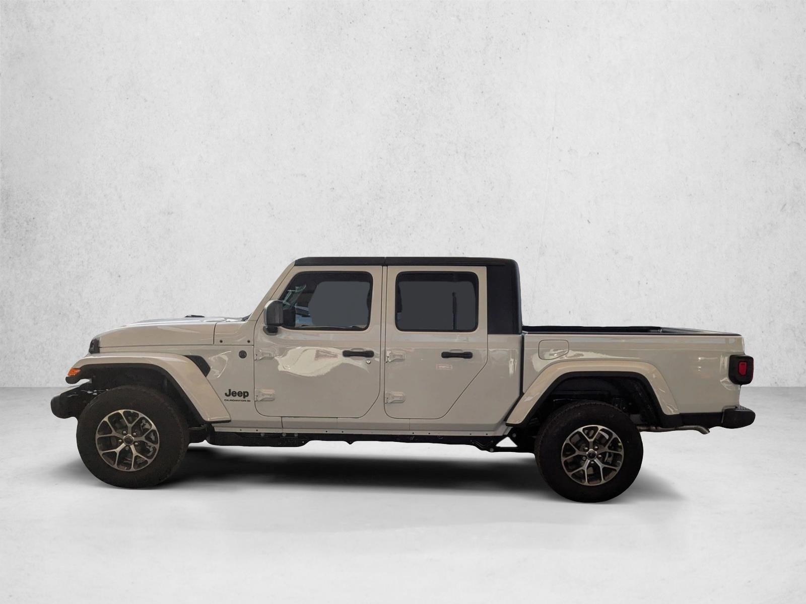 Thumbnail: 2026 Jeep Gladiator - 2