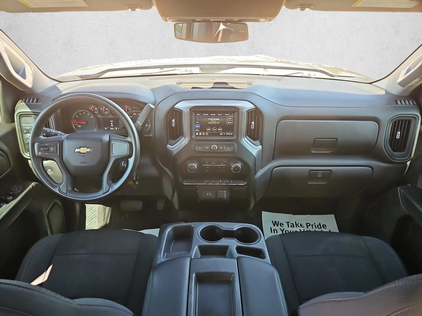 Thumbnail: 2020 Chevrolet Silverado 1500 - 3