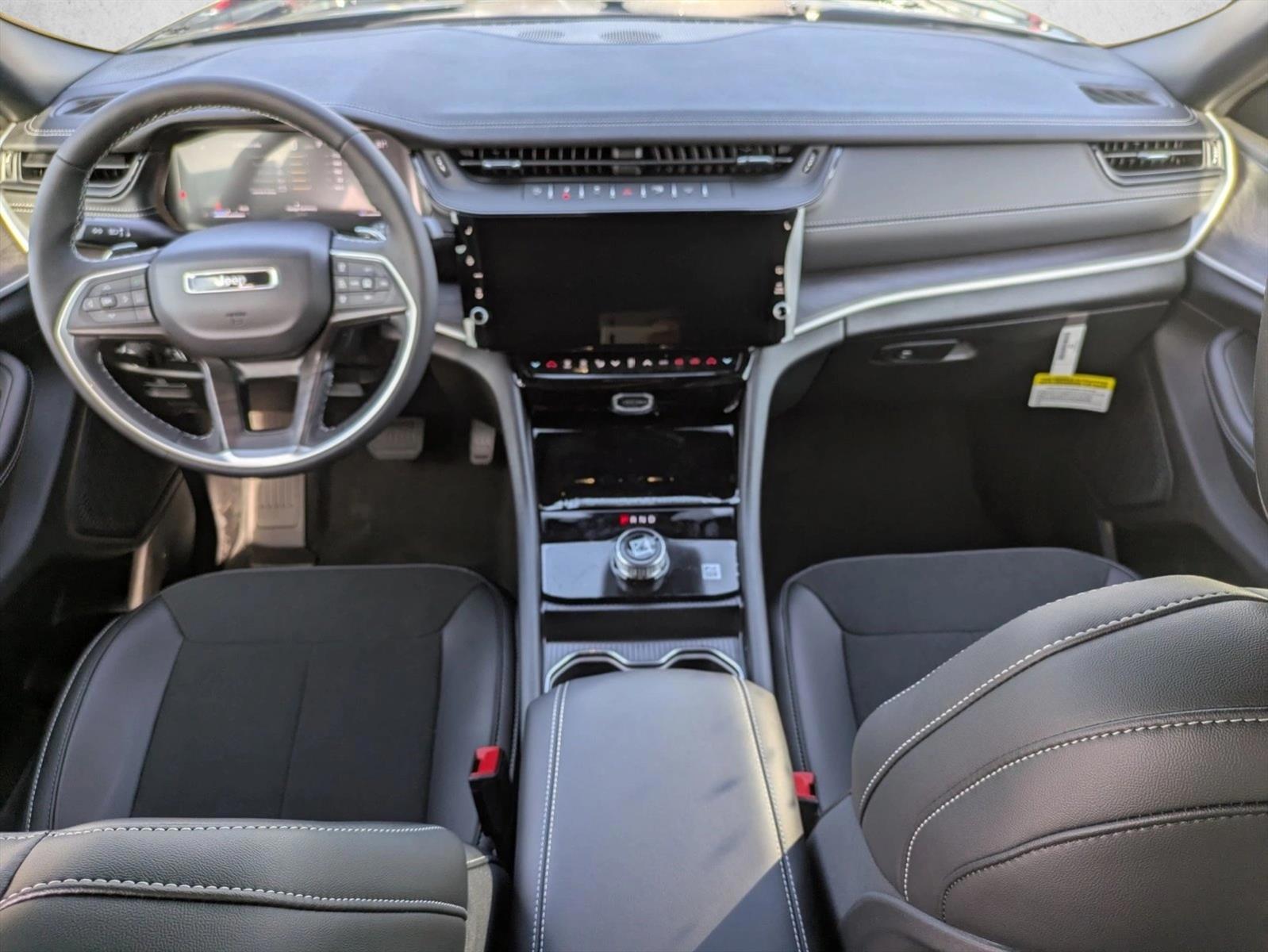 Thumbnail: 2026 Jeep Grand Cherokee L - 3