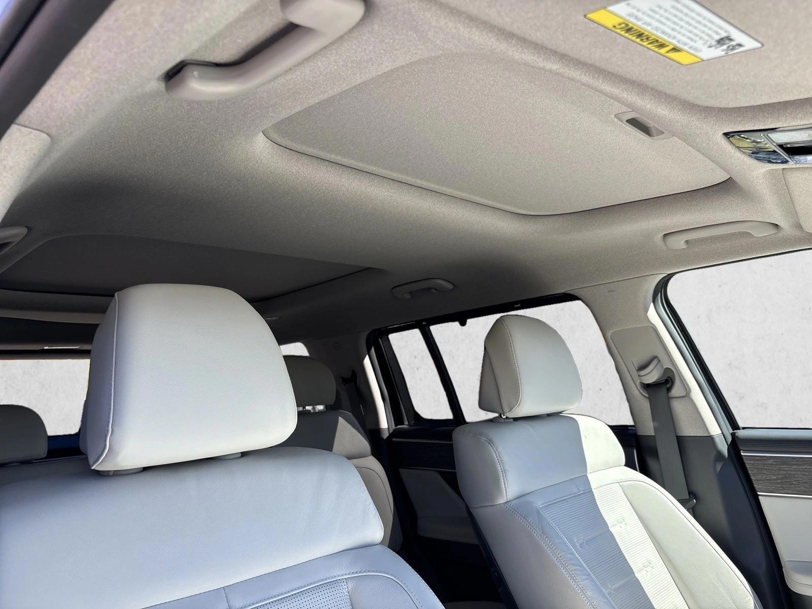 2025 Hyundai Santa Fe Limited - Photo 29