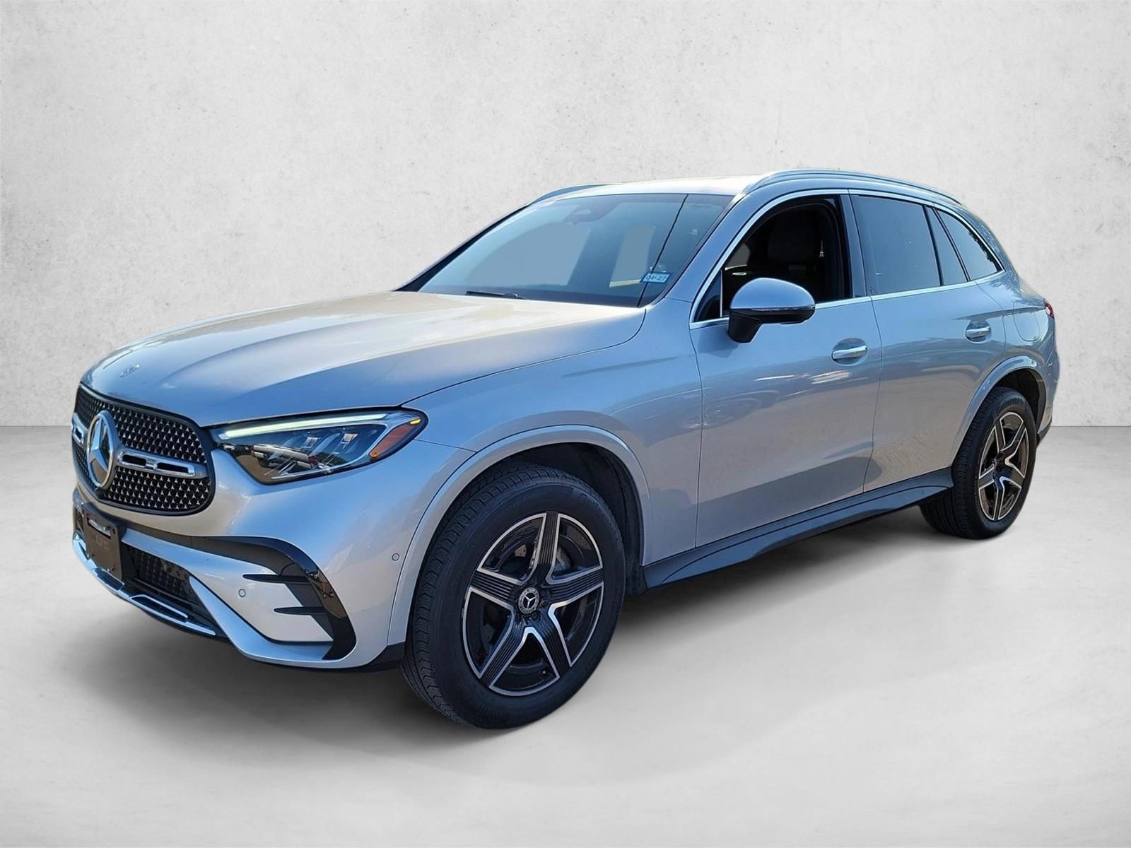 2025 Mercedes-Benz GLC