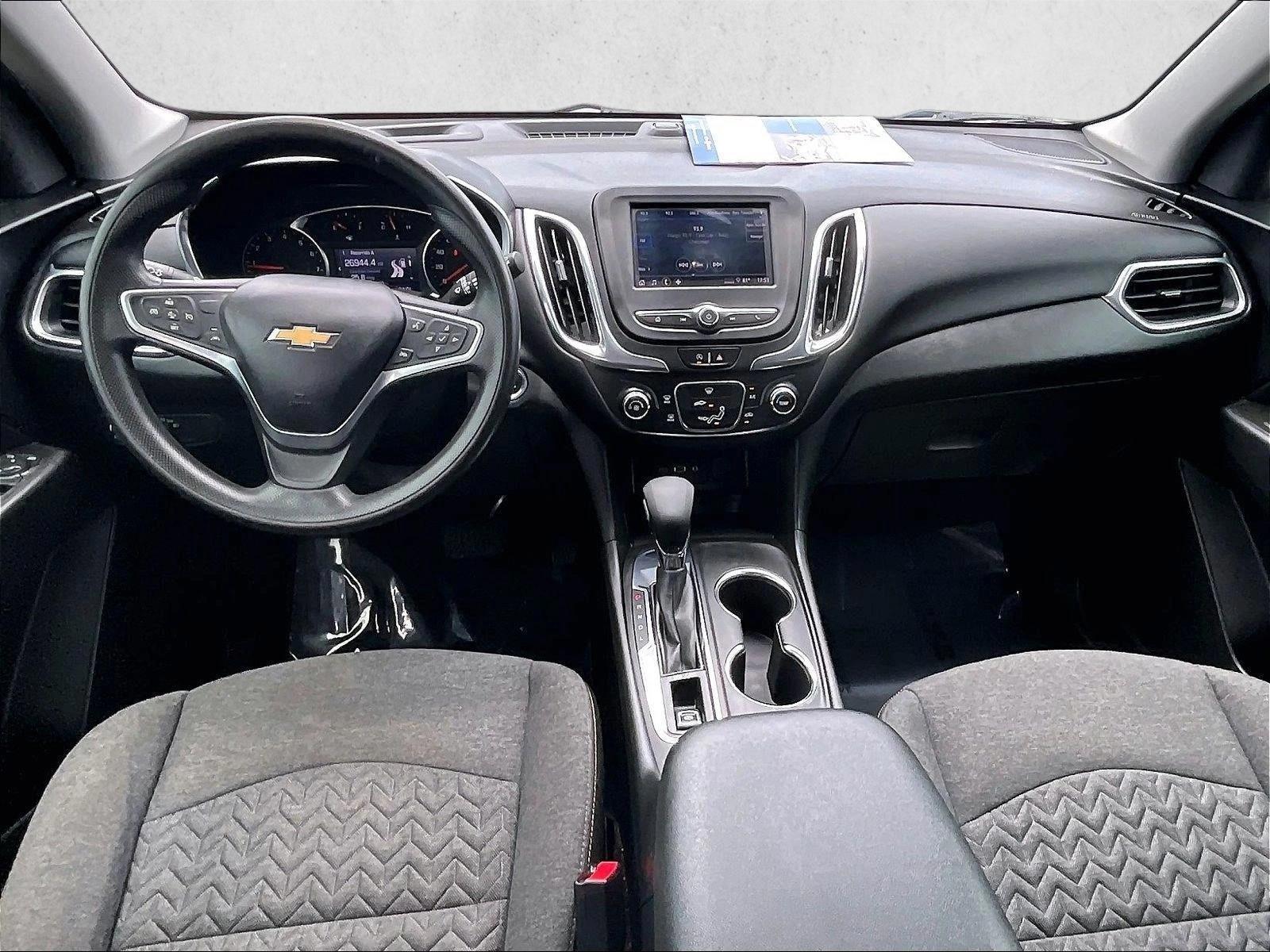 Thumbnail: 2022 Chevrolet Equinox - 4