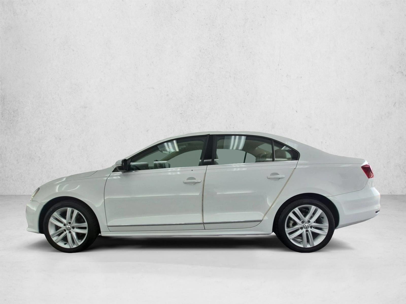 Thumbnail: 2017 Volkswagen Jetta - 2