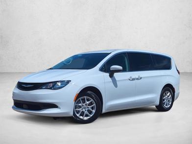 2023 Chrysler Voyager