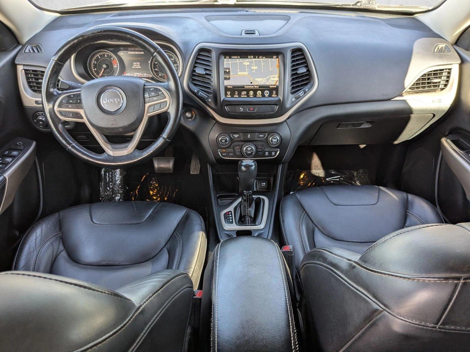 Thumbnail: 2017 Jeep Cherokee - 3