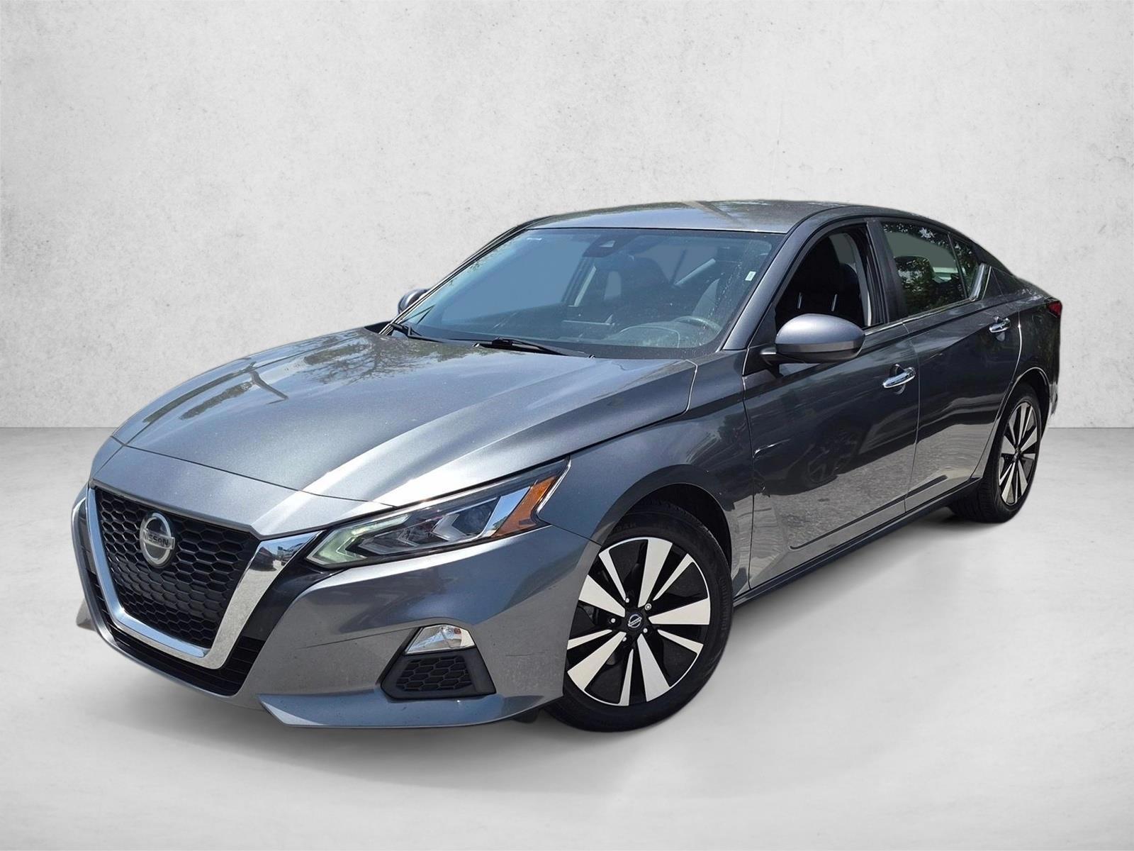 Thumbnail: 2022 Nissan Altima - 1