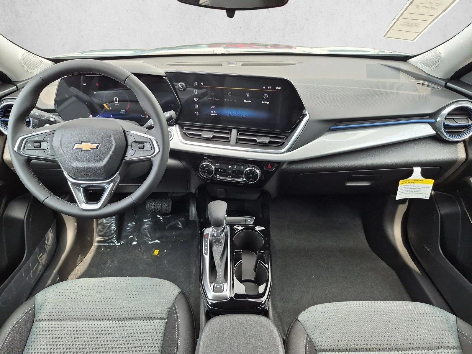 Thumbnail: 2026 Chevrolet Trax - 3