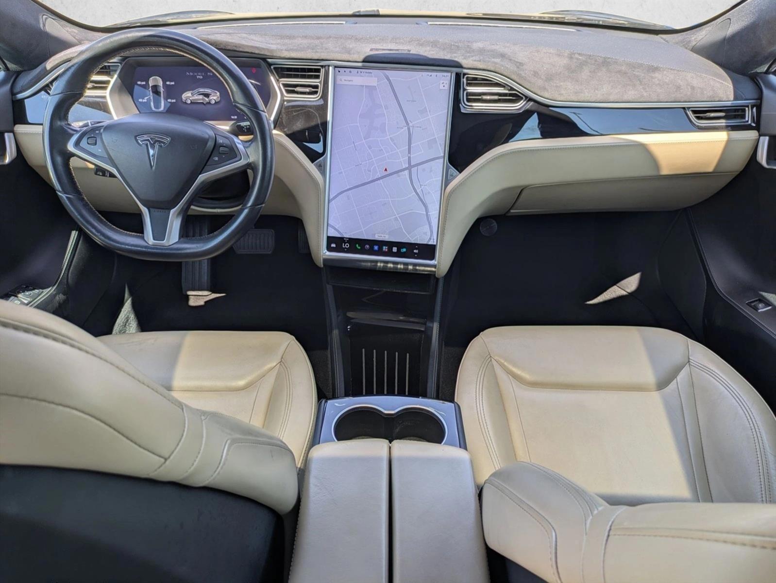 Thumbnail: 2015 Tesla Model S - 3