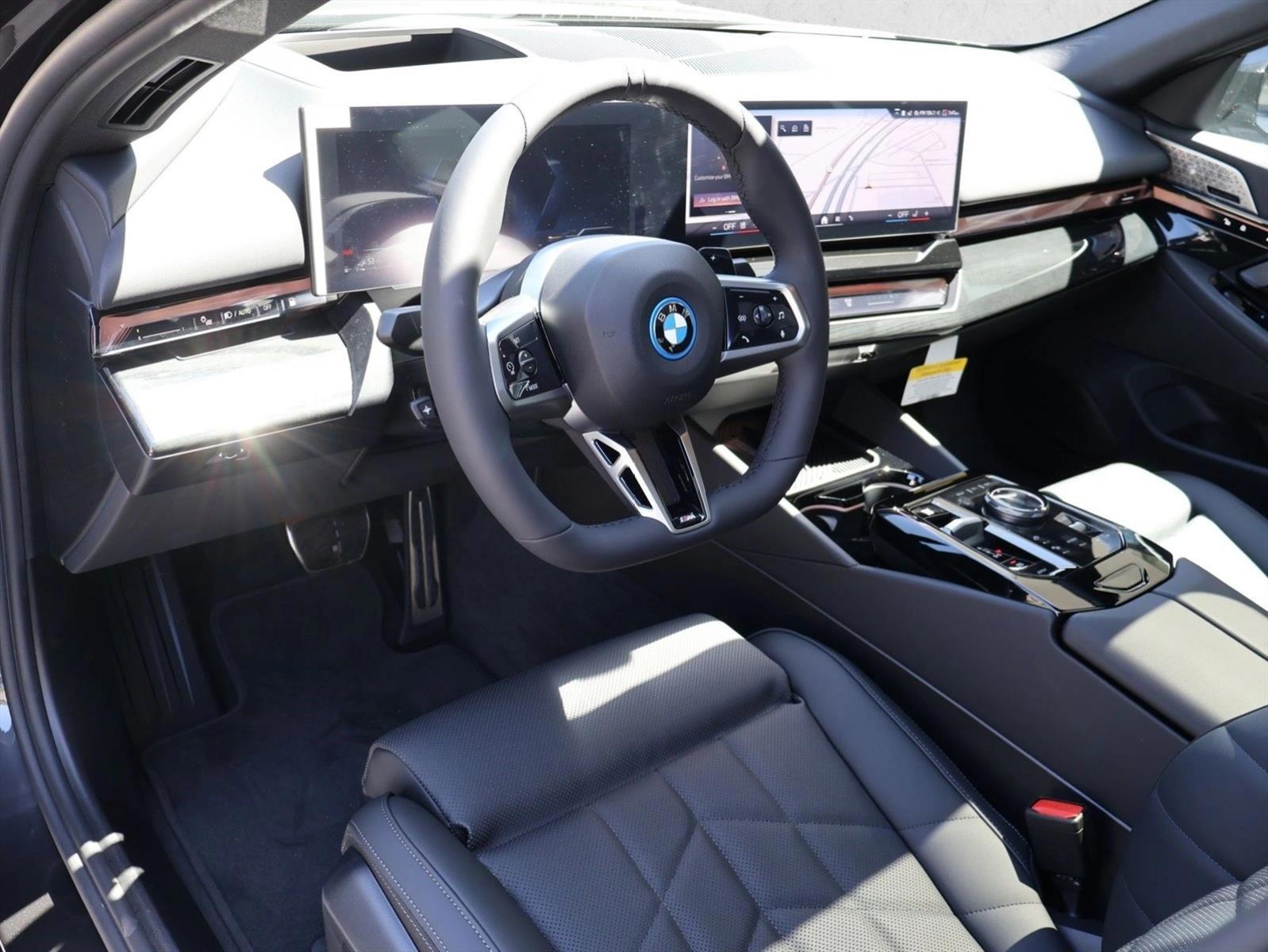 Thumbnail: 2026 BMW 5 Series - 3
