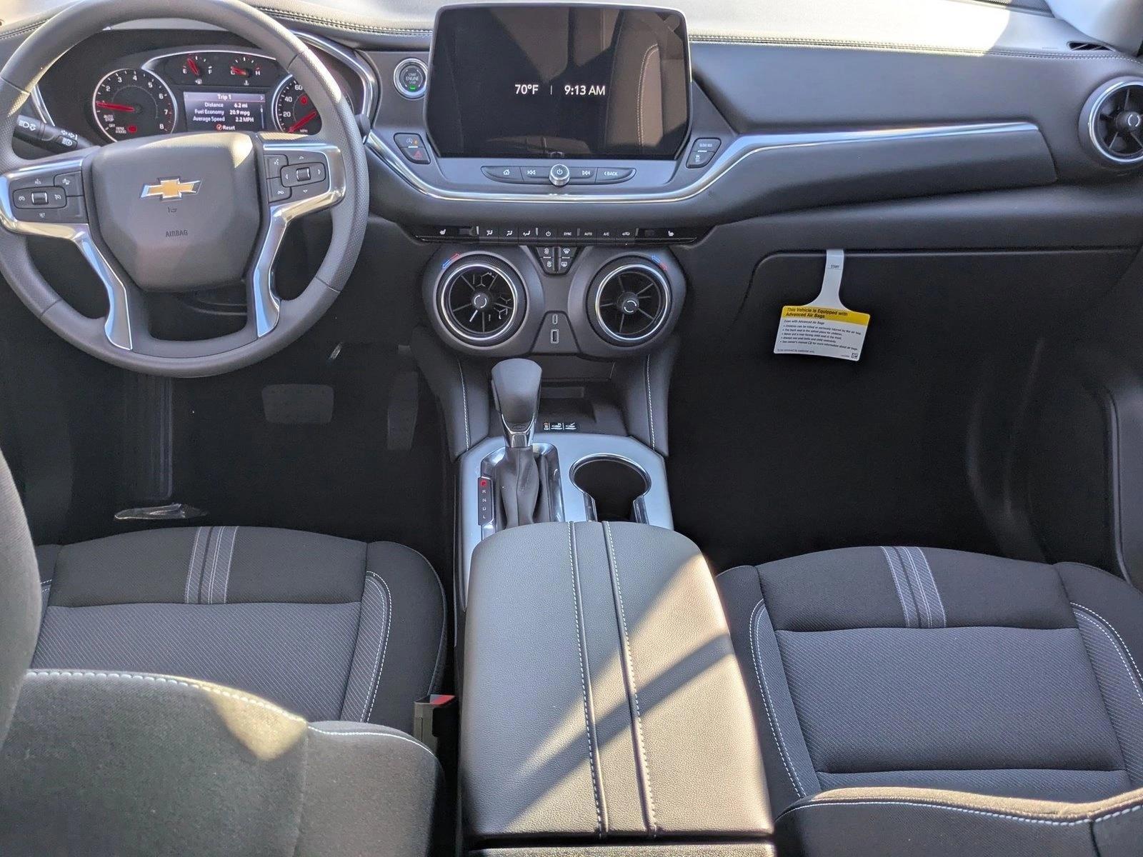 Thumbnail: 2026 Chevrolet Blazer - 4