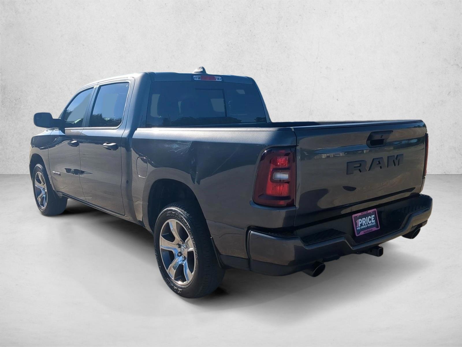 2025 RAM 1500 Tradesman - Photo 8