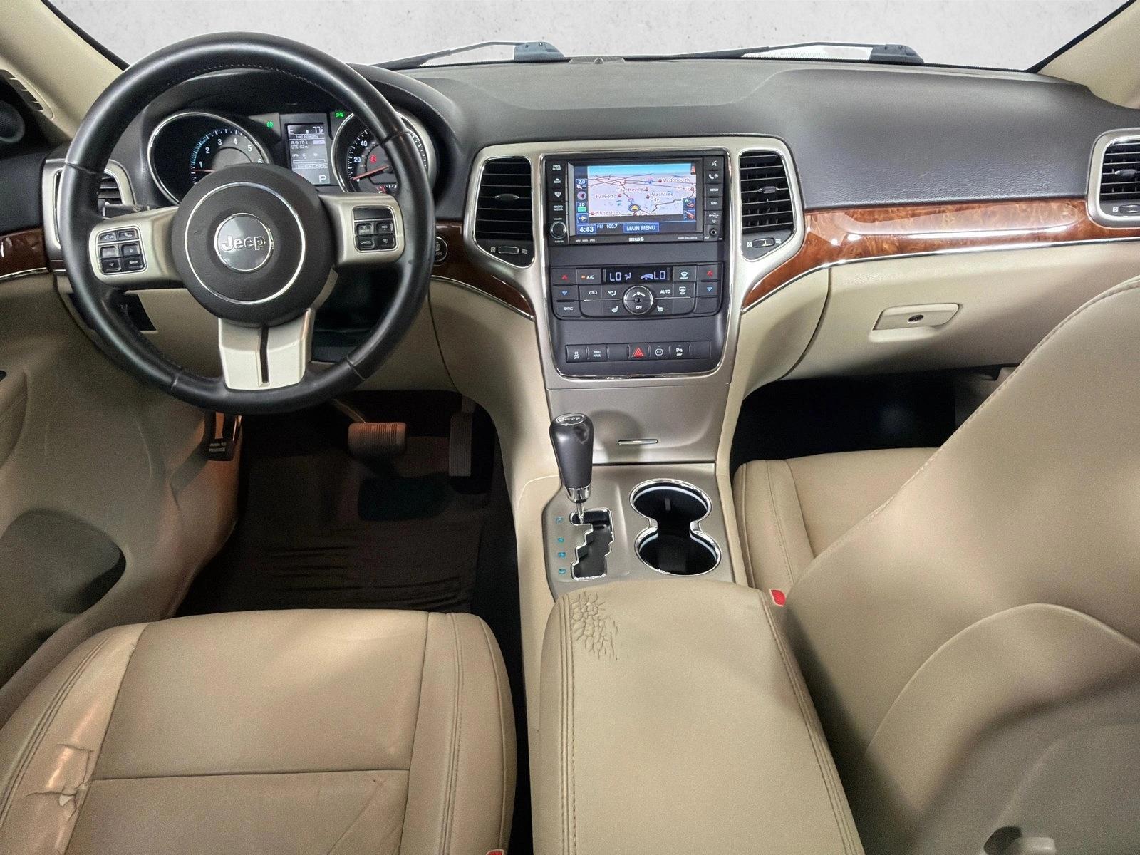Thumbnail: 2011 Jeep Grand Cherokee - 3