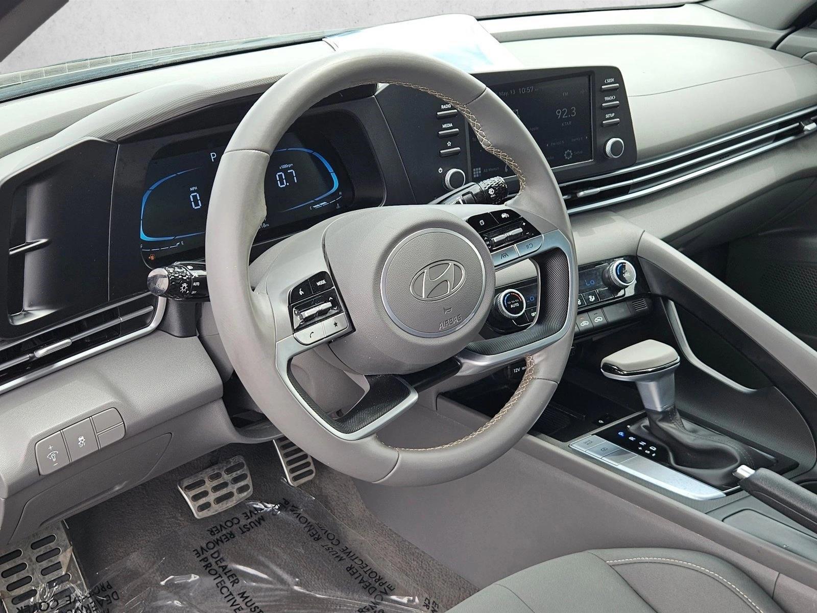 Thumbnail: 2025 Hyundai Elantra - 3