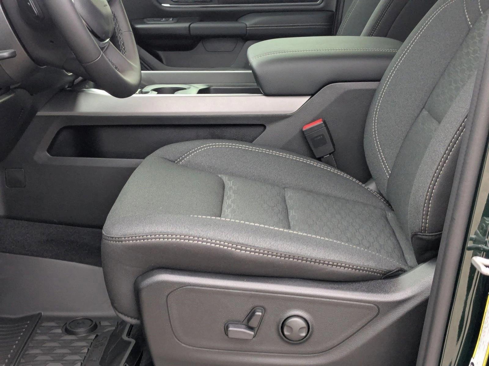 Thumbnail: 2026 RAM 1500 - 4