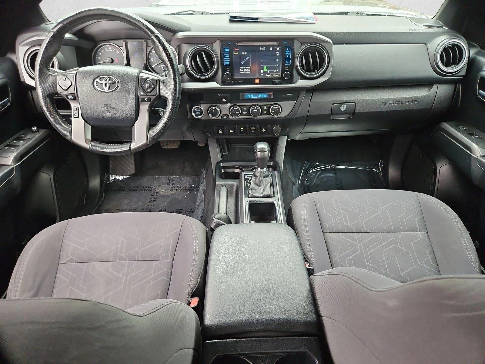 Thumbnail: 2016 Toyota Tacoma - 3