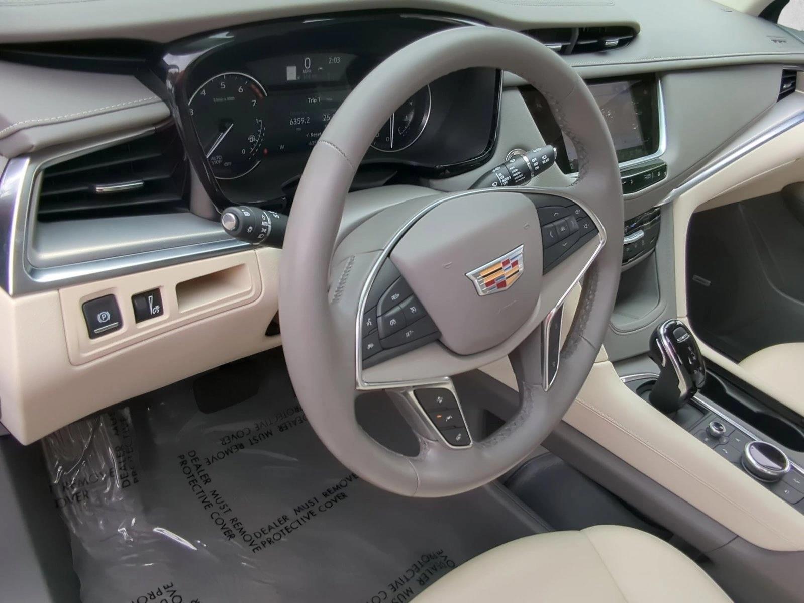 Thumbnail: 2025 Cadillac XT5 - 3
