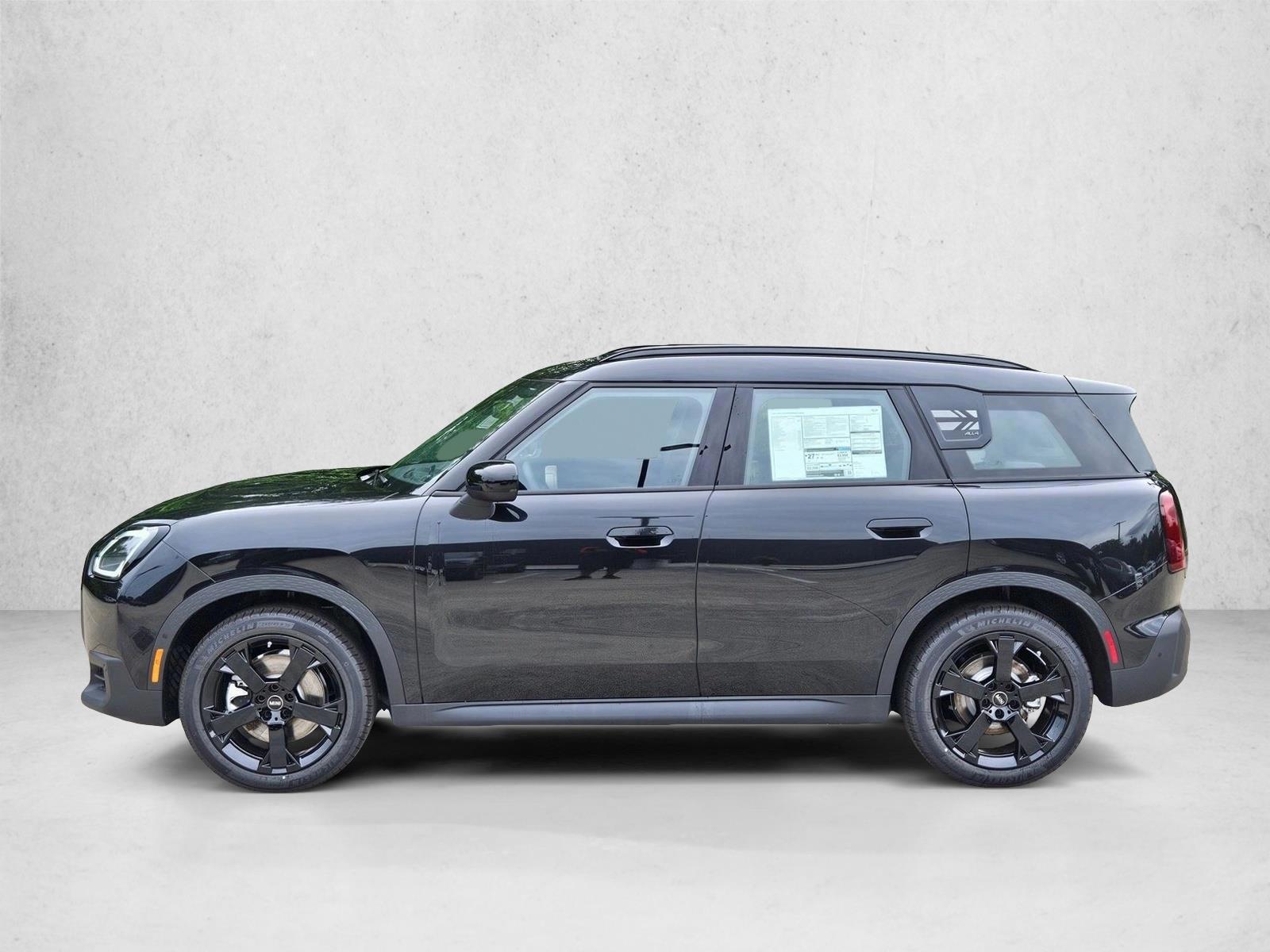 Thumbnail: 2027 MINI Cooper Countryman - 2