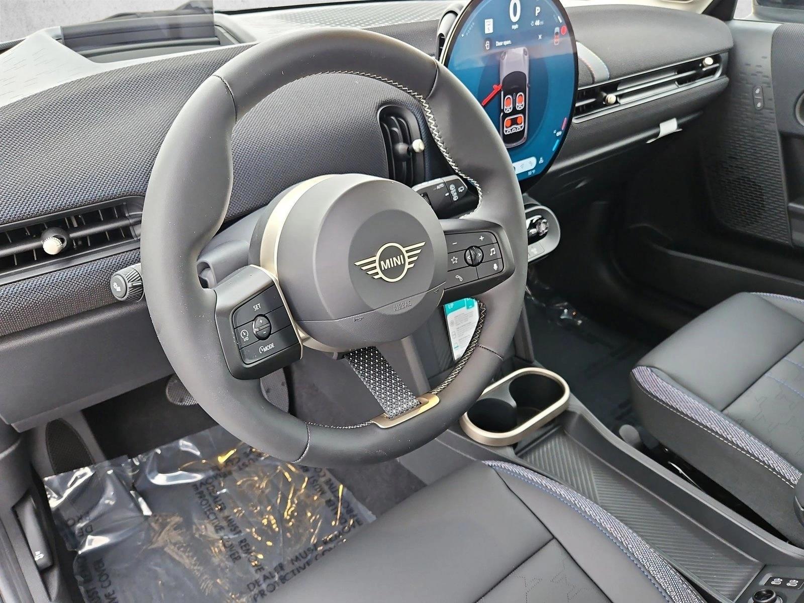 Thumbnail: 2026 MINI Cooper Hardtop - 3