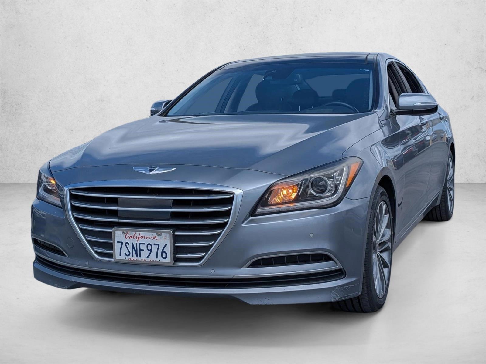 Thumbnail: 2015 Hyundai Genesis - 1