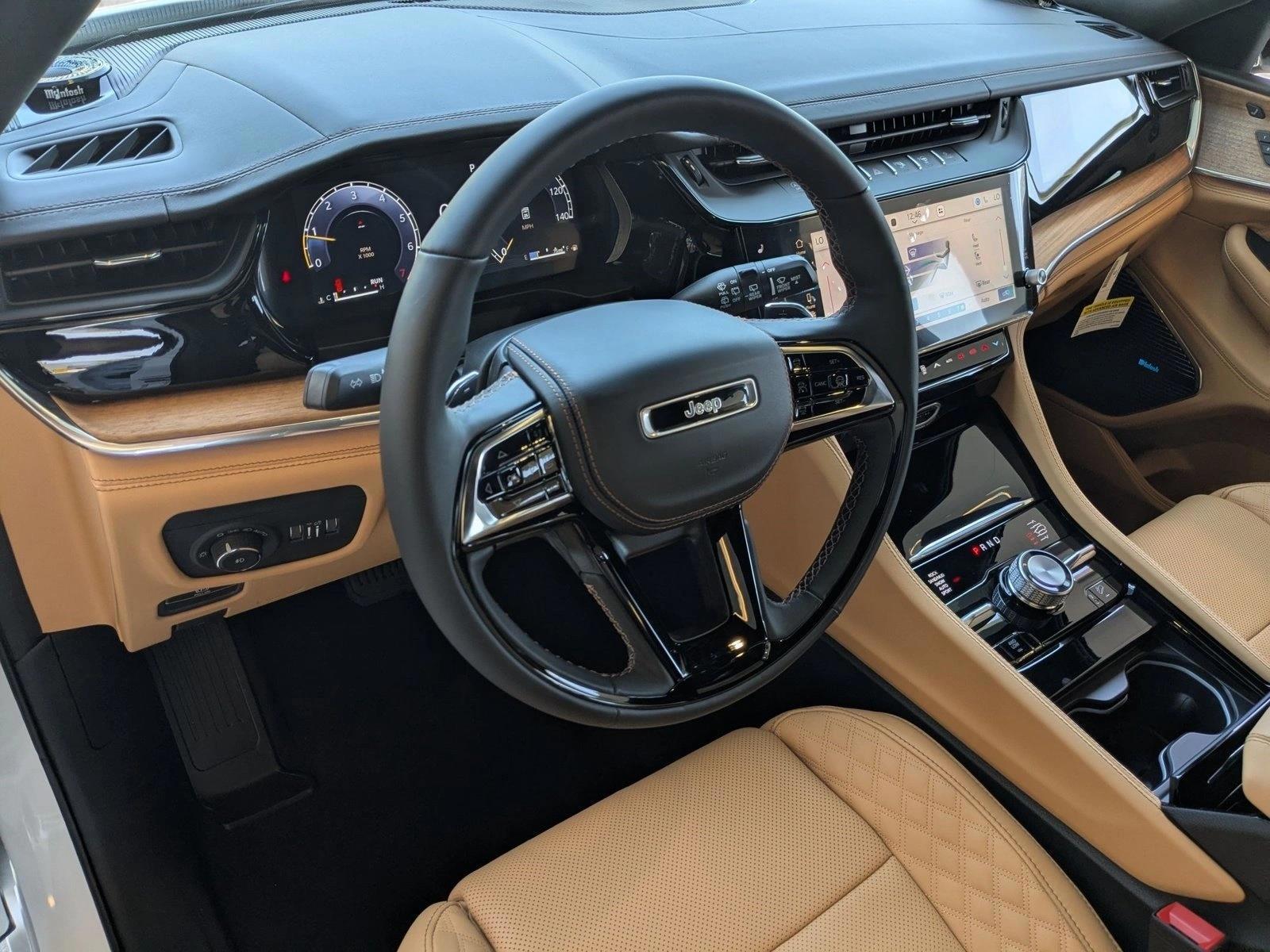 Thumbnail: 2026 Jeep Grand Cherokee - 3