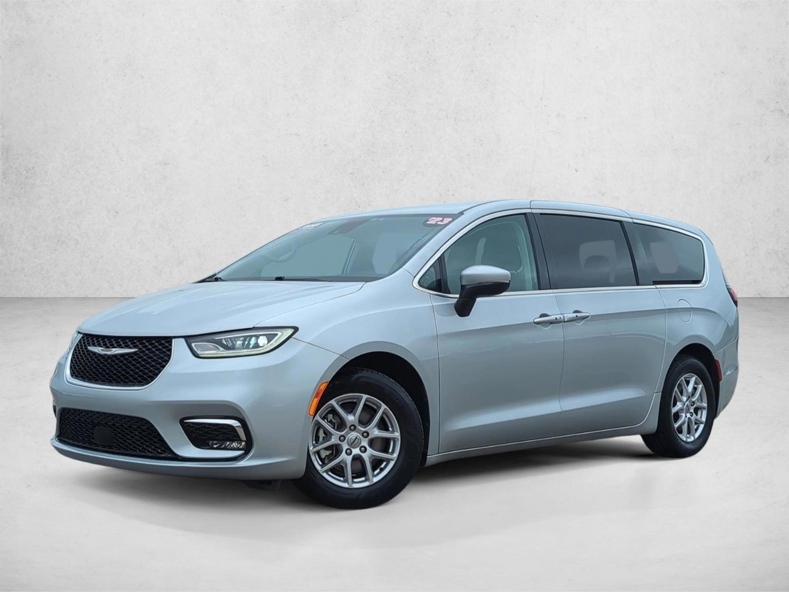 Thumbnail: 2023 Chrysler Pacifica - 1