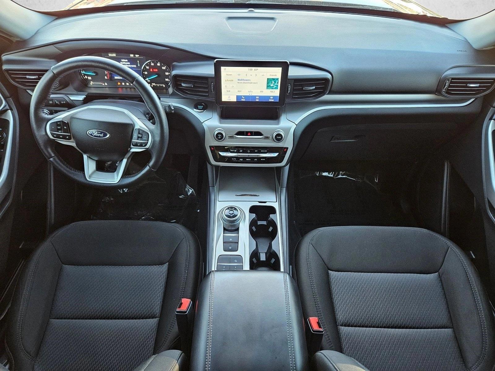 Thumbnail: 2022 Ford Explorer - 3
