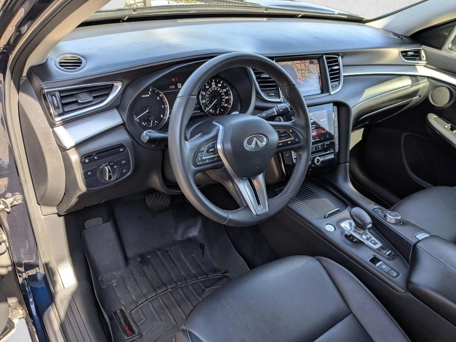 Thumbnail: 2021 INFINITI QX50 - 3