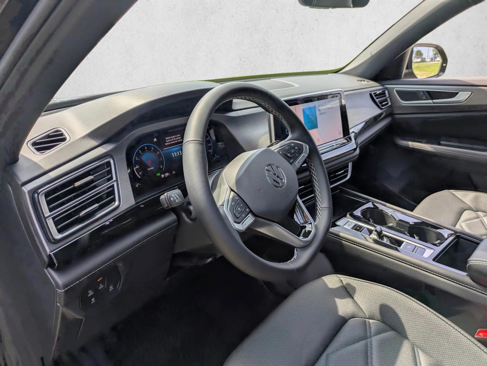 Thumbnail: 2026 Volkswagen Atlas - 3