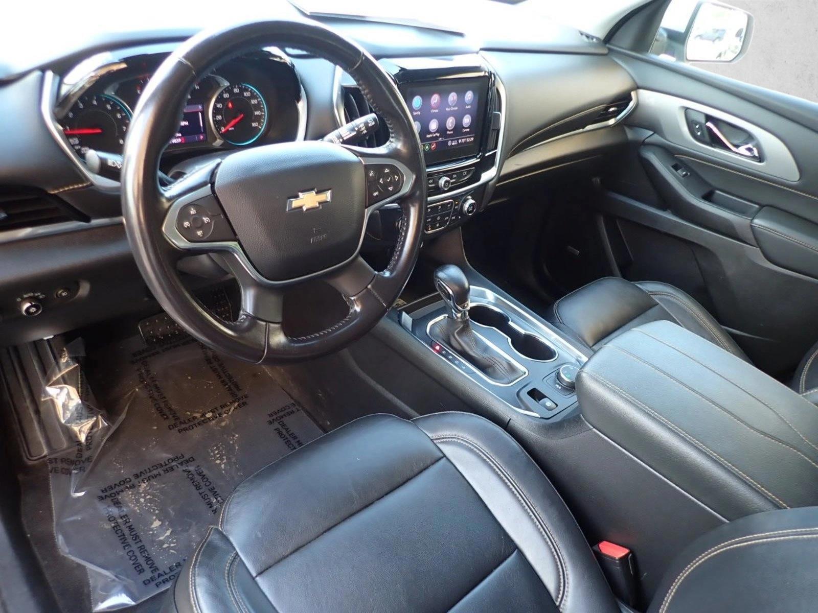 Thumbnail: 2021 Chevrolet Traverse - 3