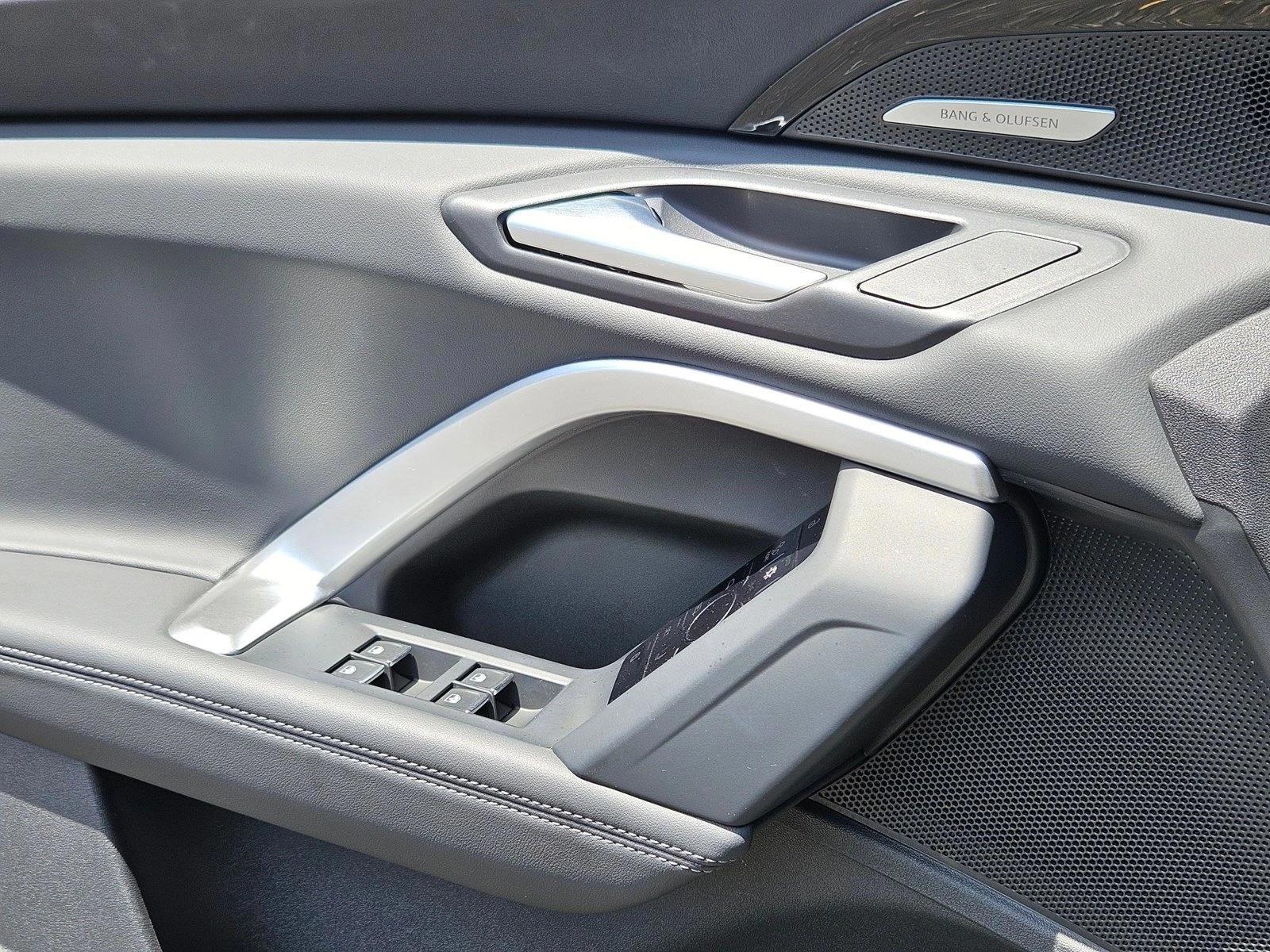 2025 Audi Q5 Premium Plus - Photo 11