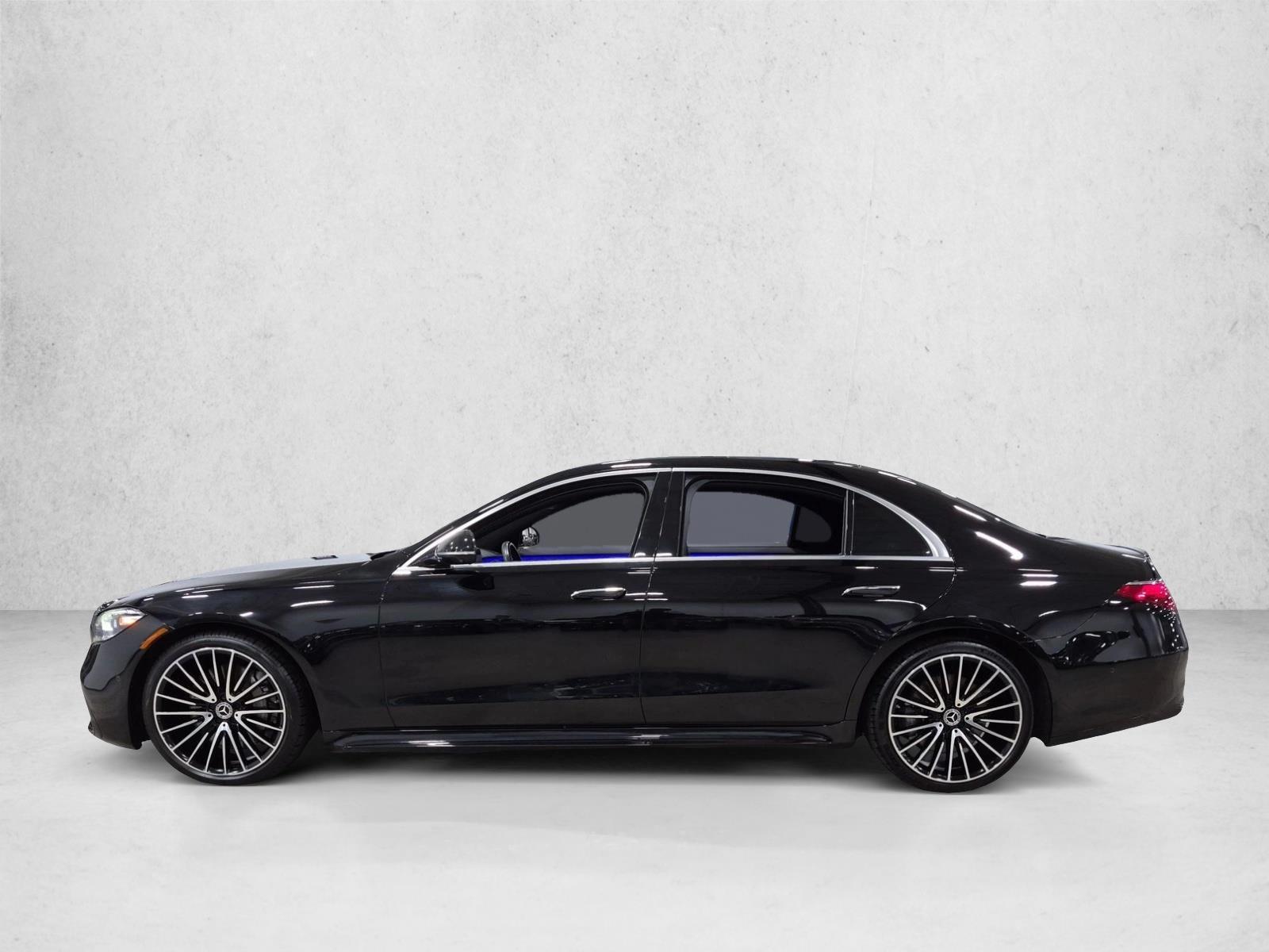 Thumbnail: 2022 Mercedes-Benz S-Class - 2