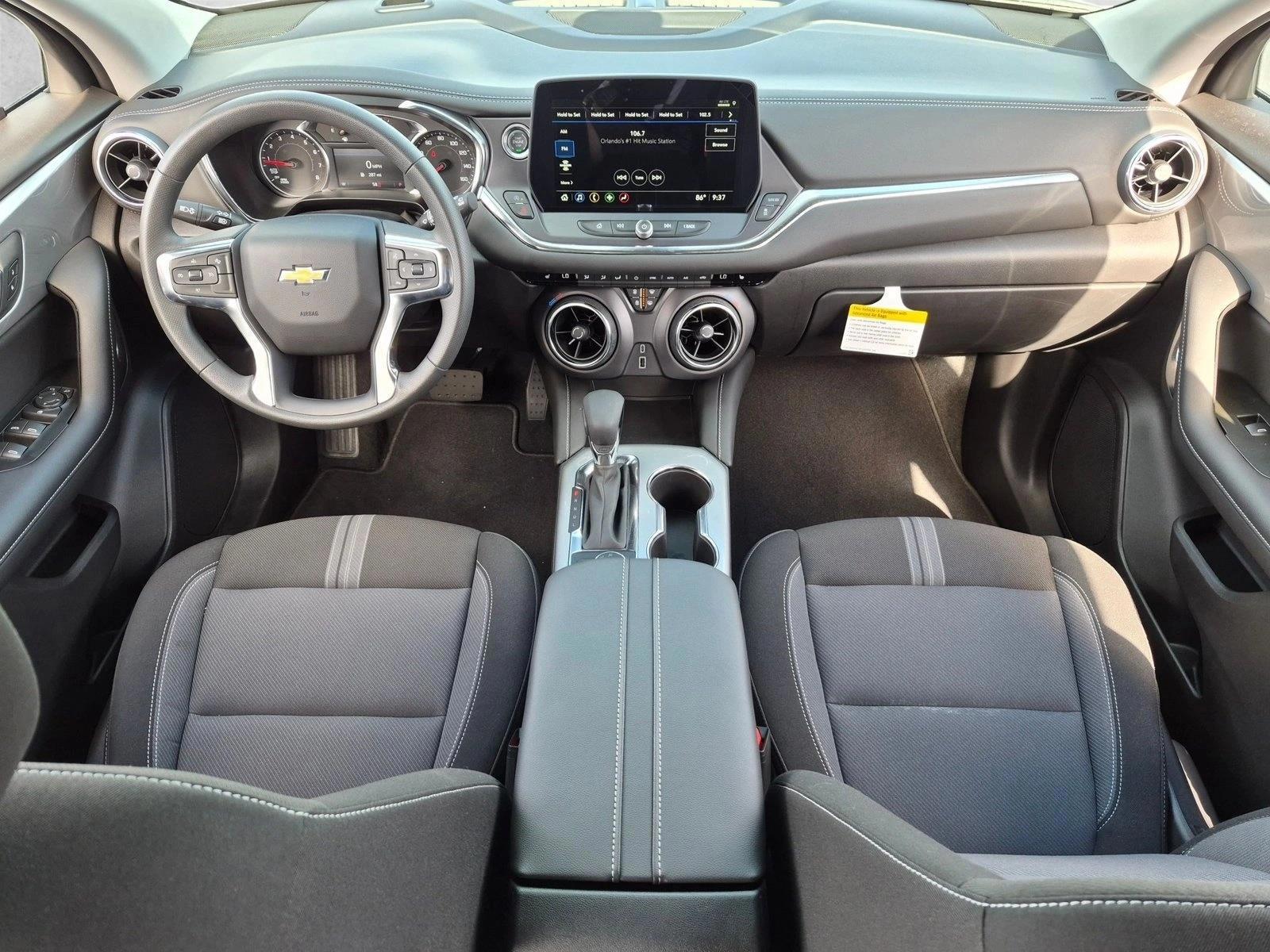 Thumbnail: 2026 Chevrolet Blazer - 3