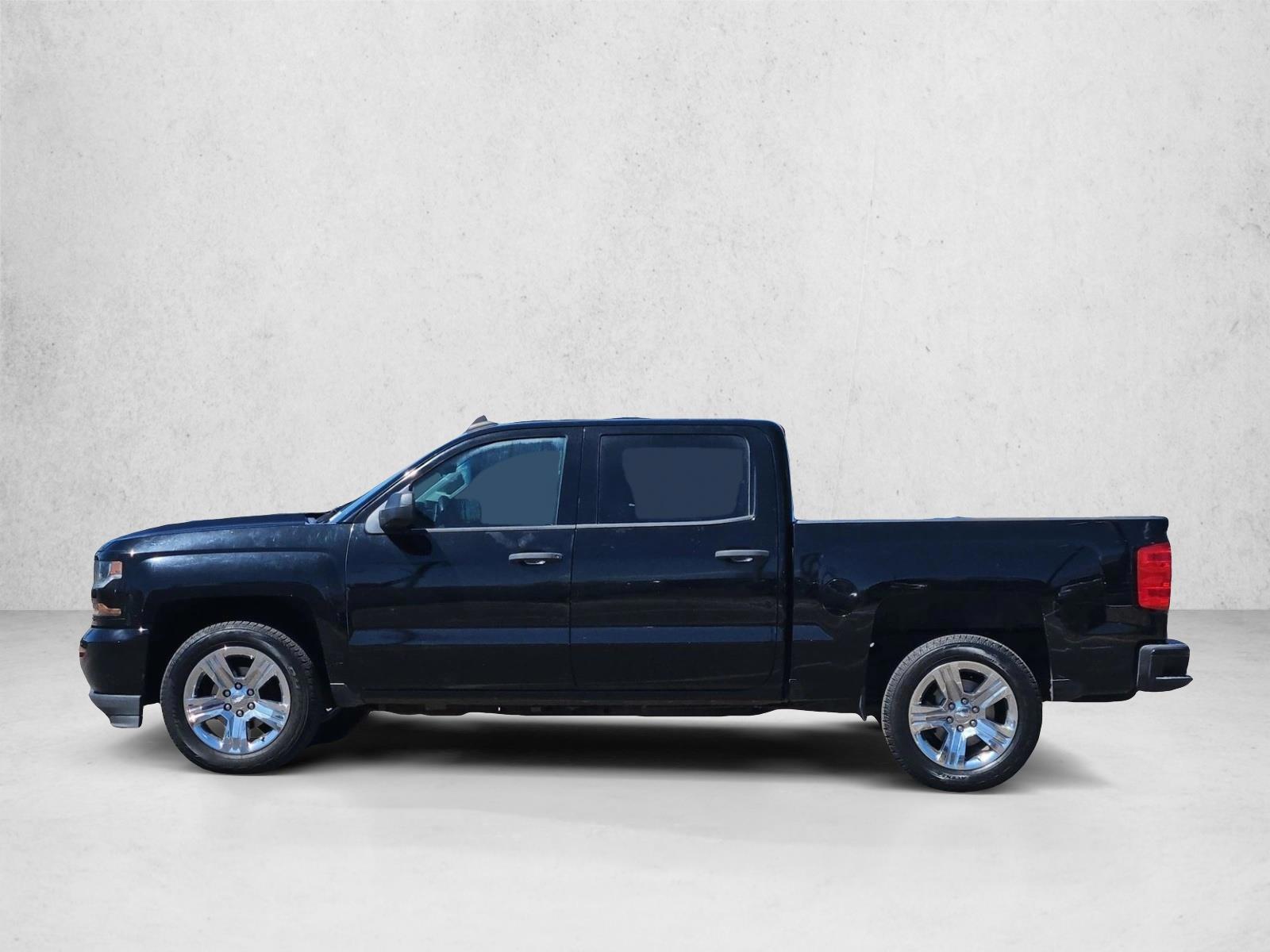 Thumbnail: 2018 Chevrolet Silverado 1500 - 3