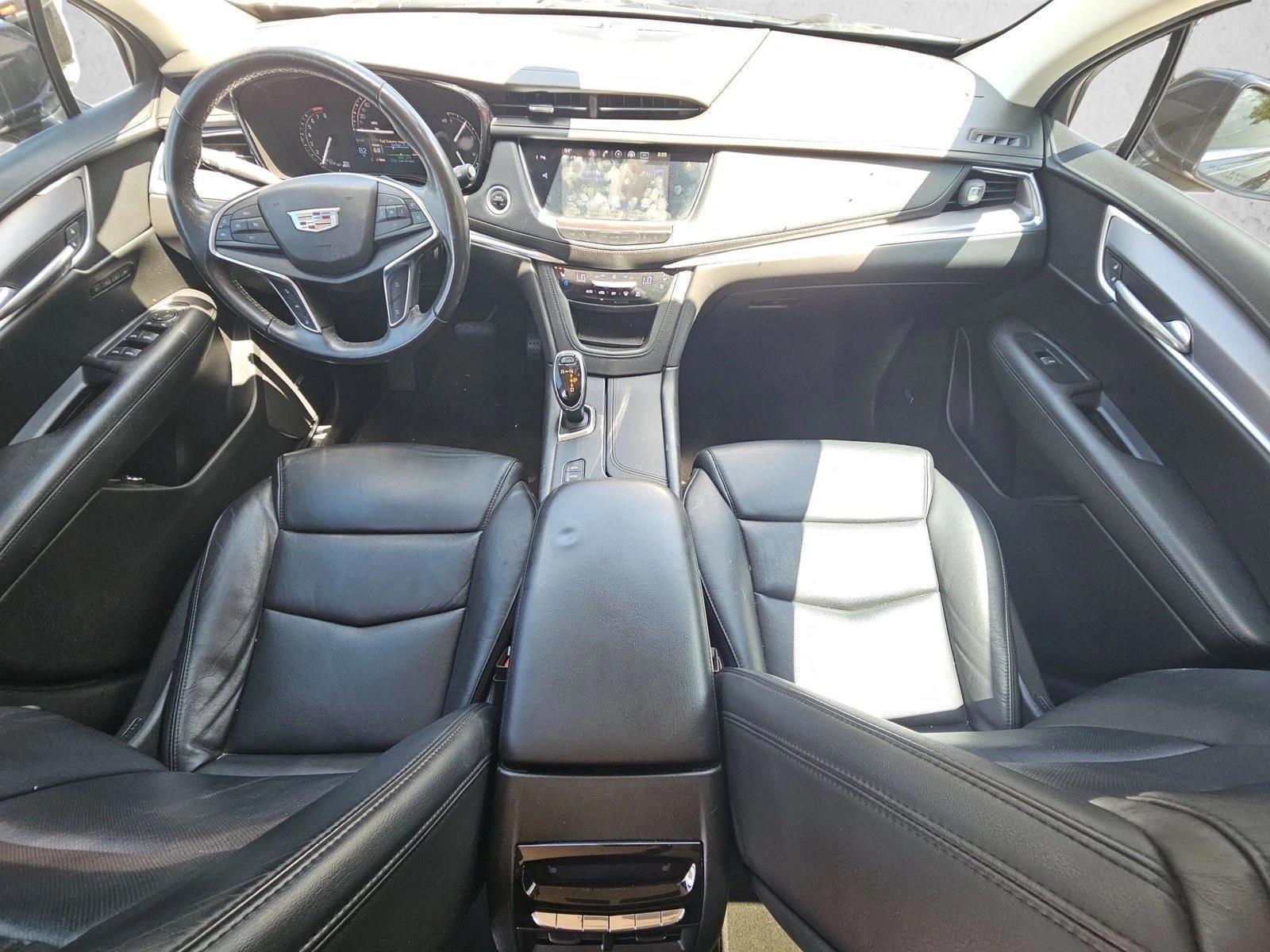 Thumbnail: 2018 Cadillac XT5 - 3