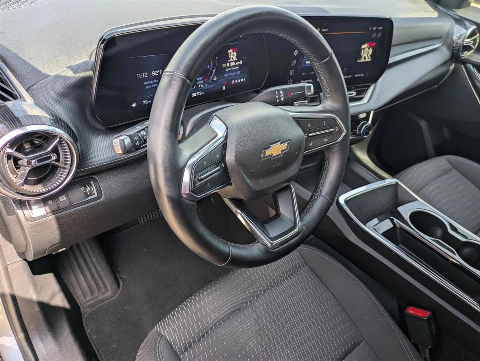 Thumbnail: 2025 Chevrolet Equinox - 3
