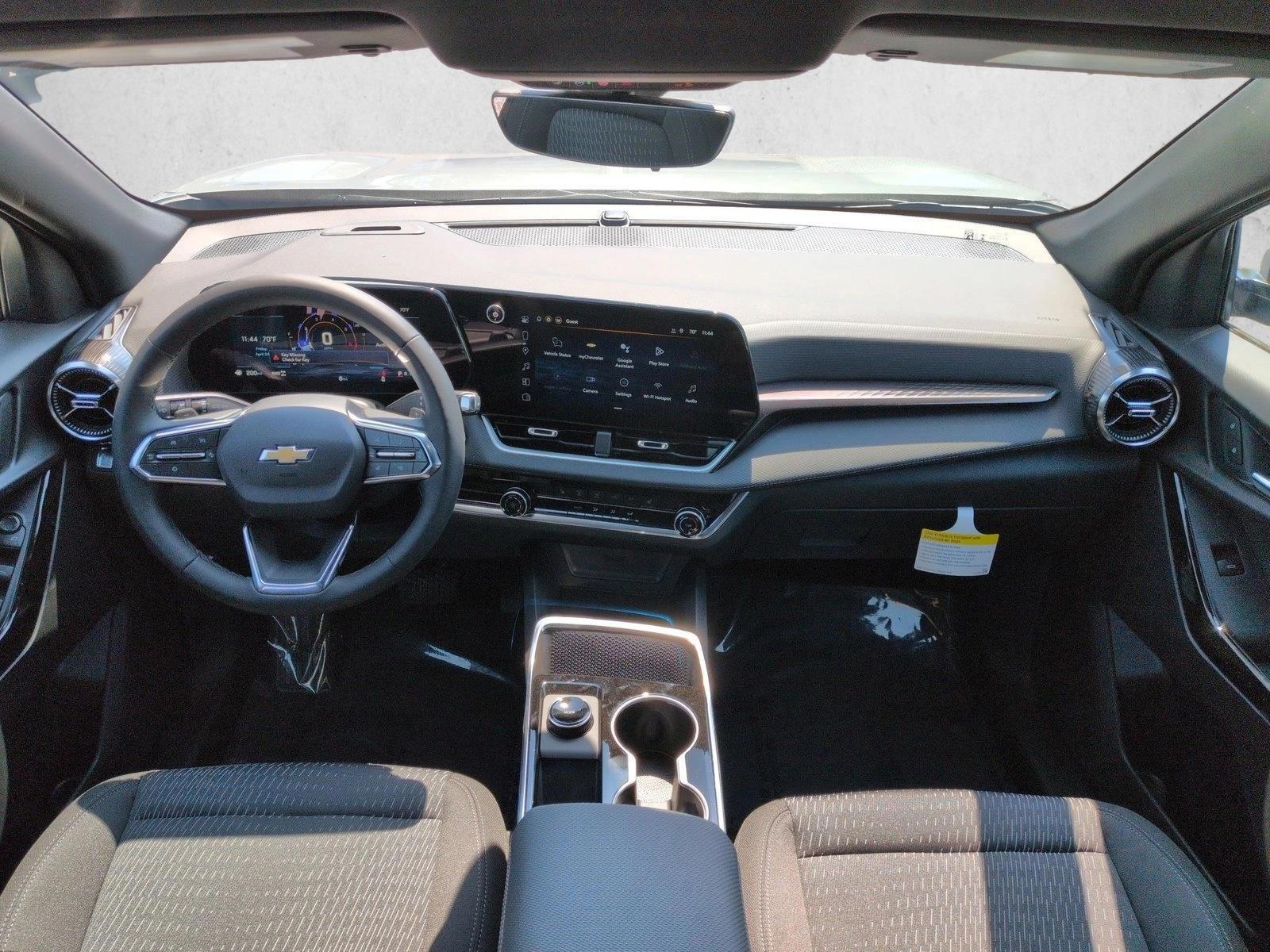 Thumbnail: 2026 Chevrolet Equinox - 3