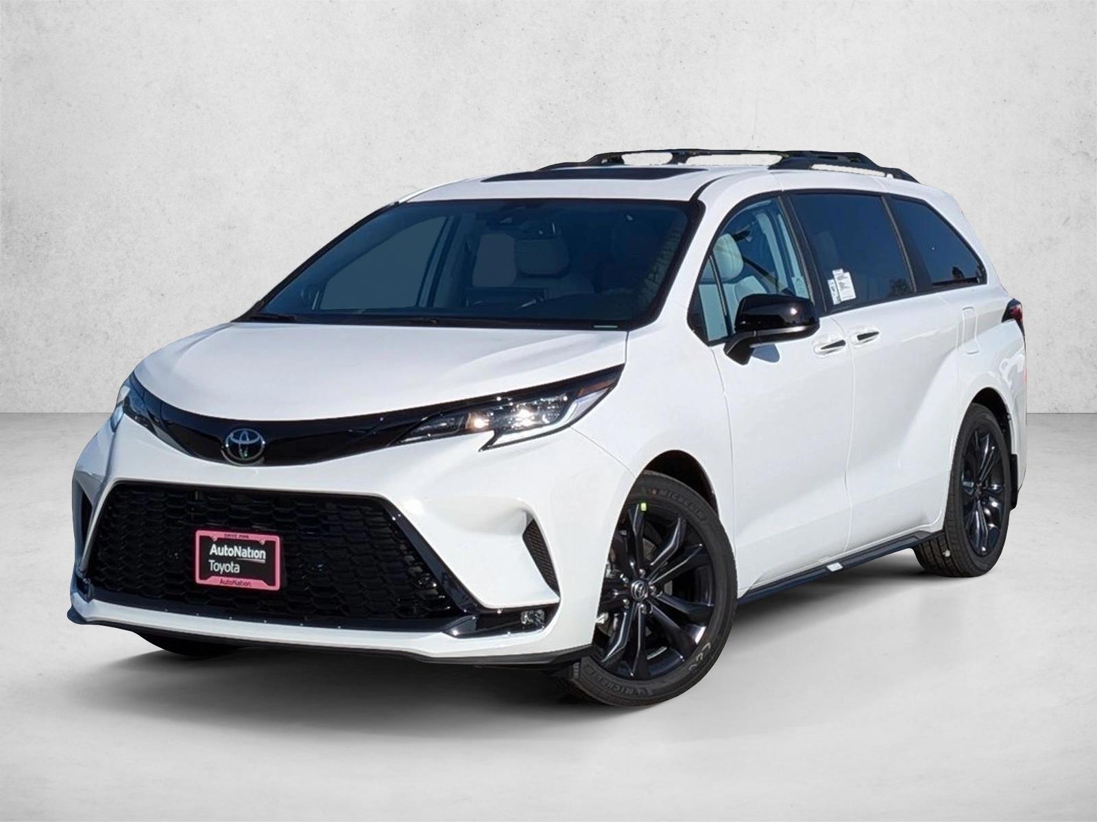 Thumbnail: 2026 Toyota Sienna - 1