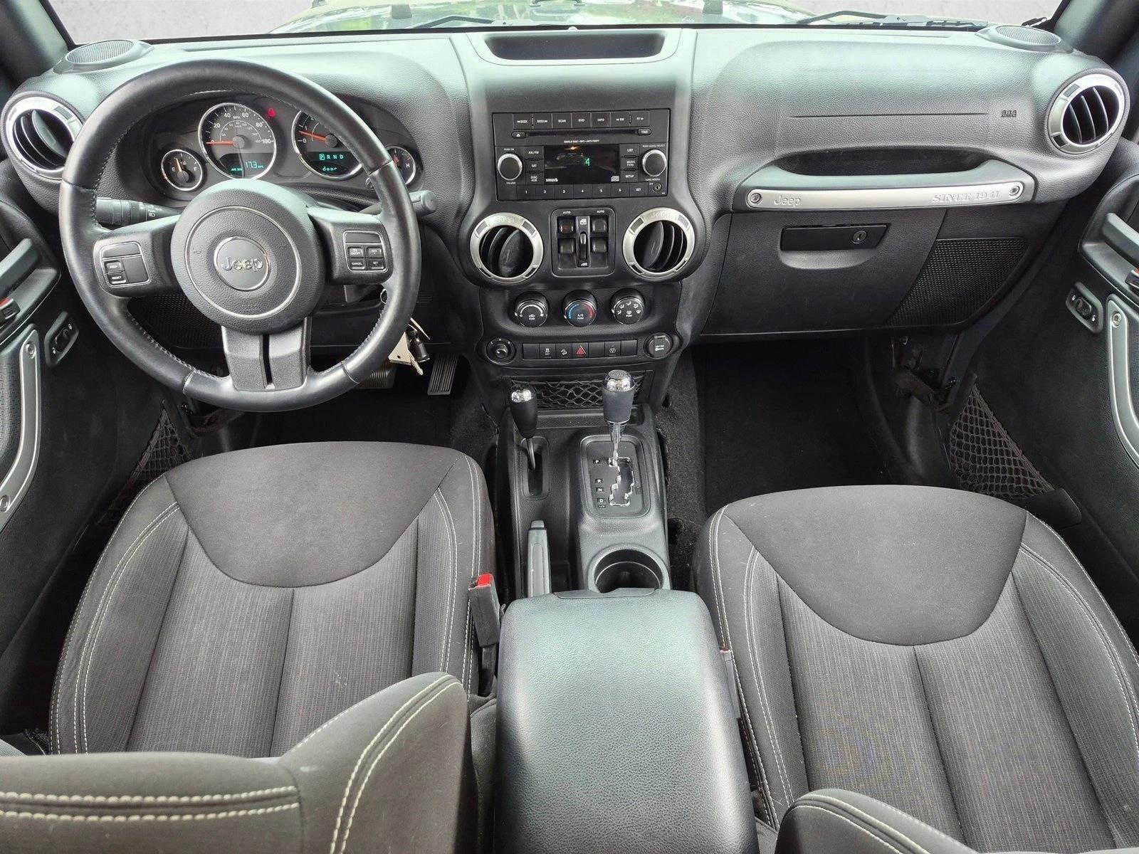 Thumbnail: 2016 Jeep Wrangler - 3