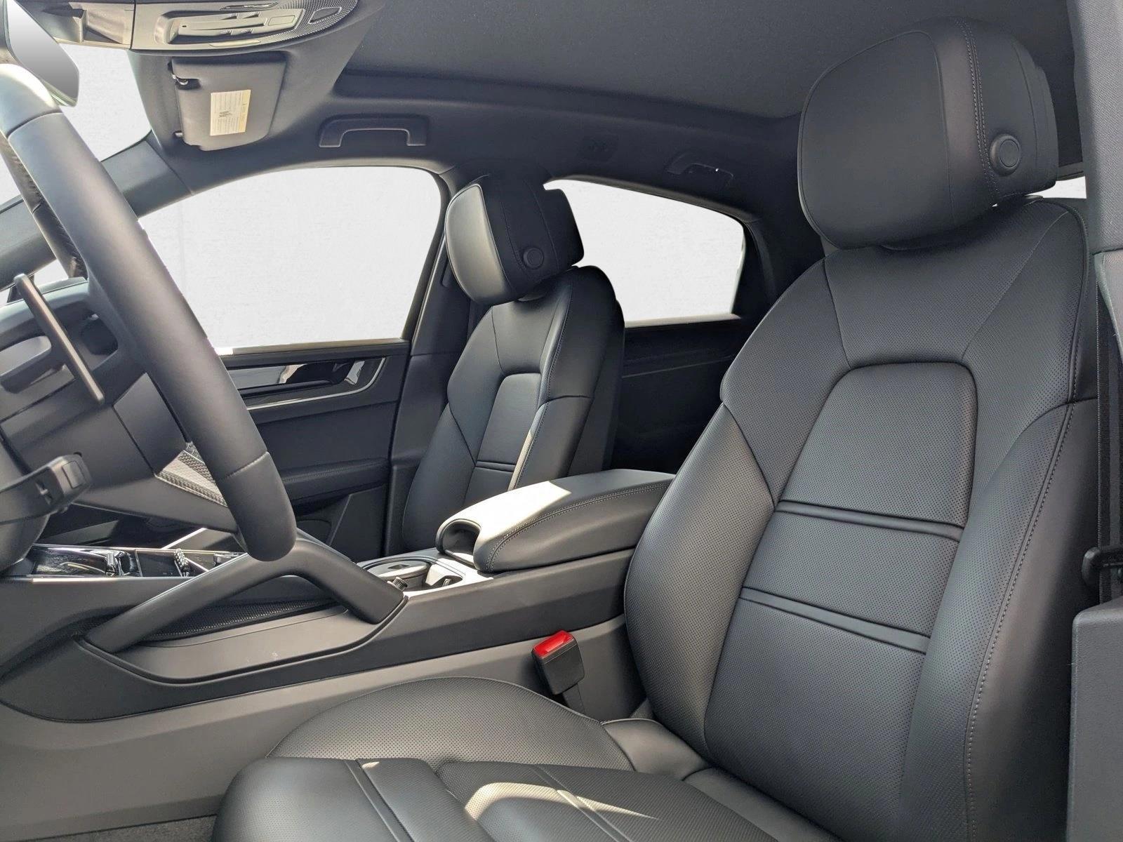 2026 Porsche Cayenne Coup S - Photo 5